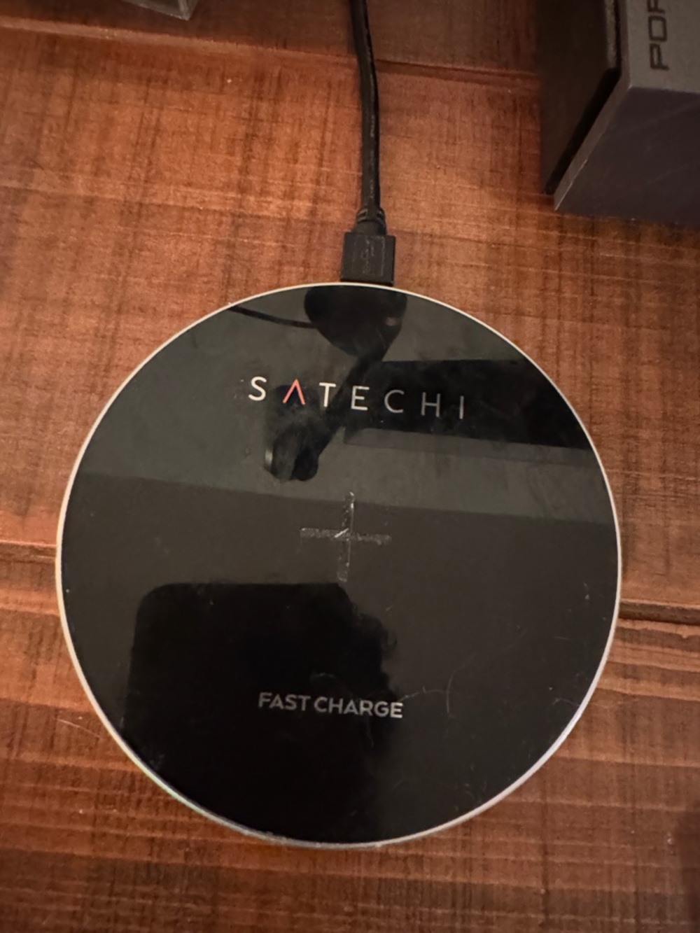 Satechi Aluminum Wireless Charger Pad (Fast Charge).